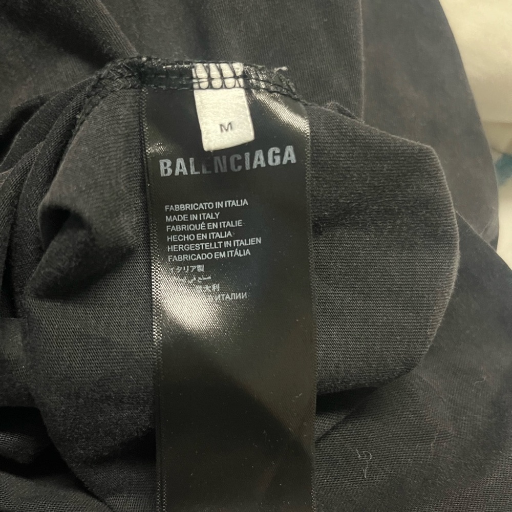 Balenciaga Unisex Tee with Statue of Liberty - Picture 6 of 6